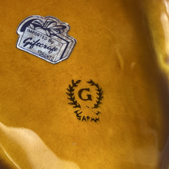 Fall Giftcraft Vintage Vase Japan 
Footed - Picture 7 of 16